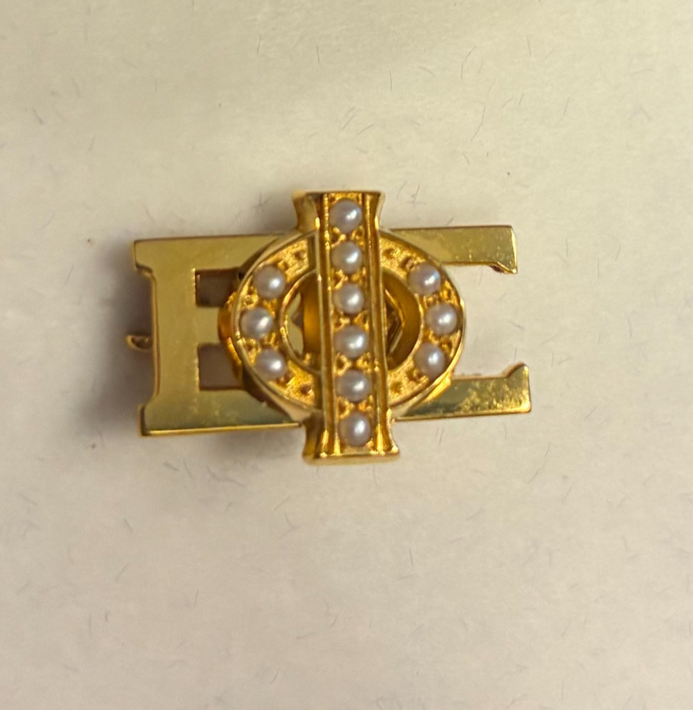 10K Marked Gold Tone Fraternity Greek Letter Lapel Pin w/ Box 2g